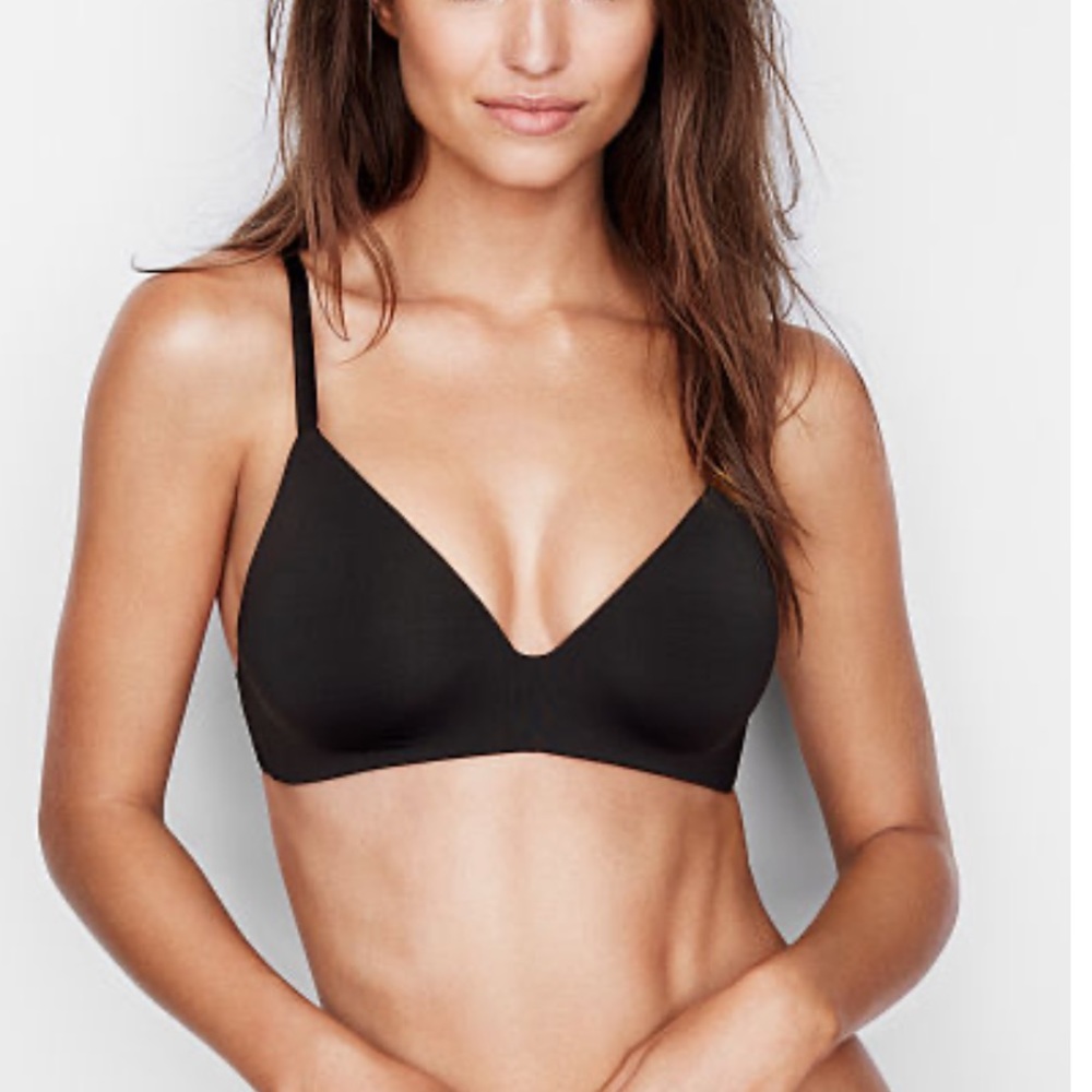 Victoria’s Secret lightly lined wireless bra